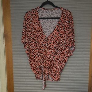 Stylish Leopard Print Tie-Front Blouse